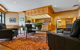 Invermere Inn